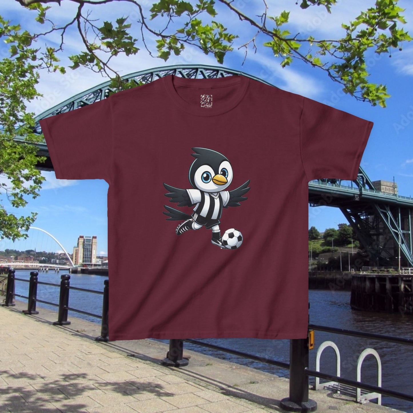 Newcastle United Mini Mag Flying Kids Tee