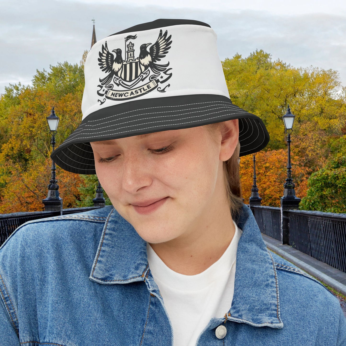 Newcastle United B&W Crest Bucket Hat