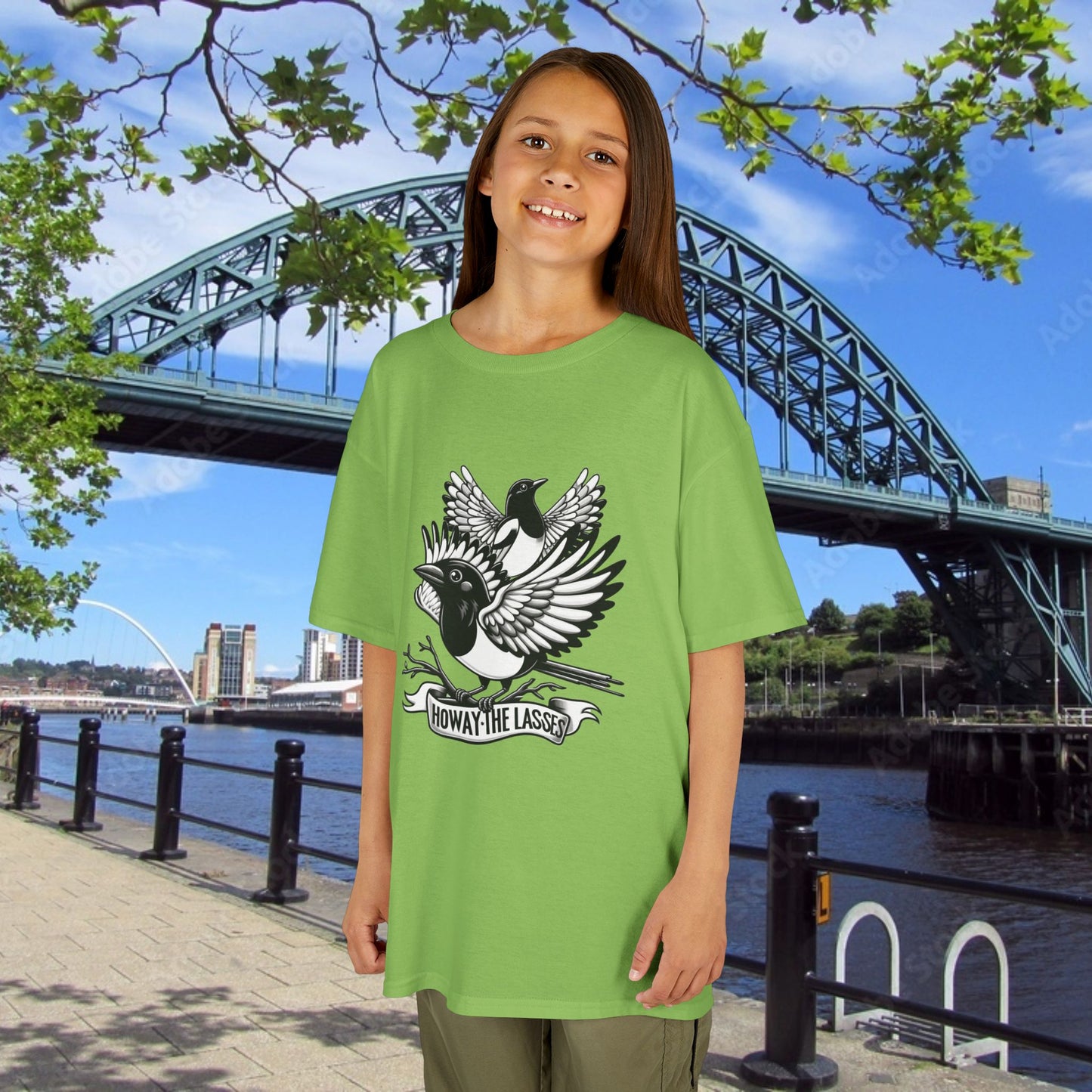 Newcastle United Howay The Lasses B&W (Twin Mags) Kids Tee