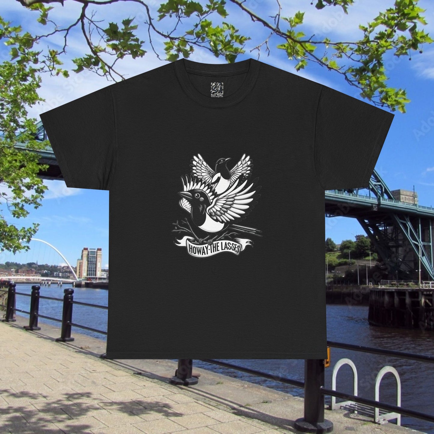 Newcastle United Howay The Lasses B&W (Twin Mags) Tee