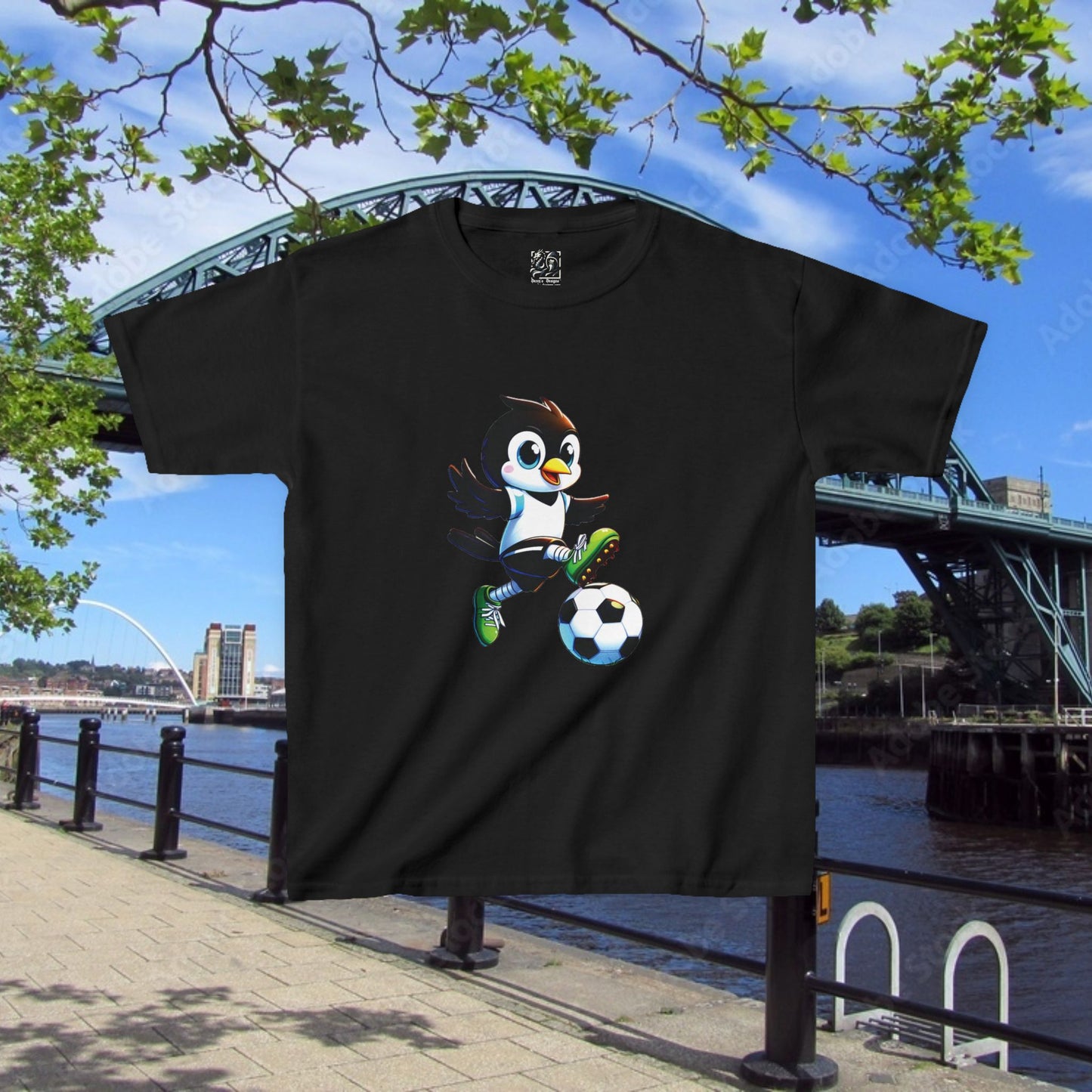 Newcastle United Mini Mag Striker Kids Tee