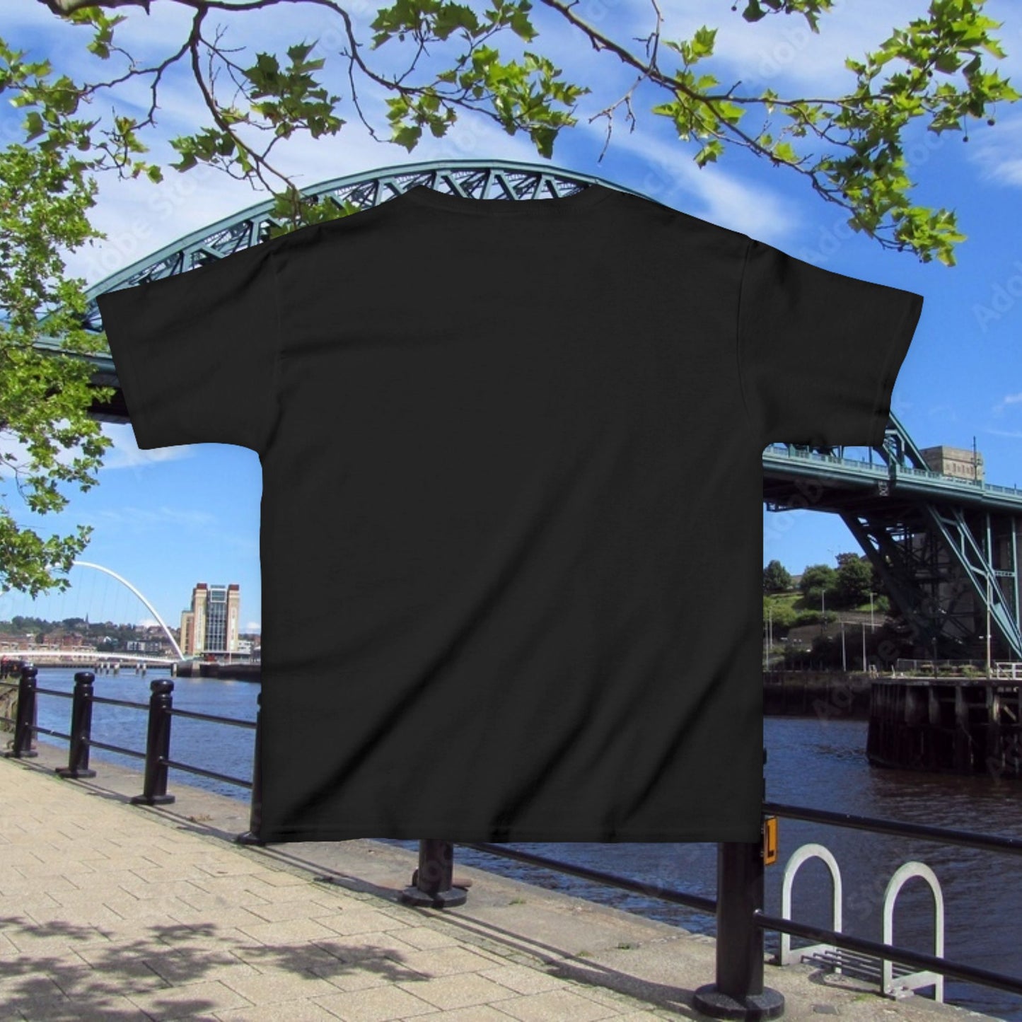 Newcastle United Mini Mag Flying Kids Tee