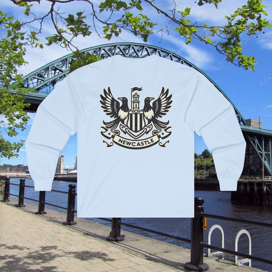 Newcastle United B&W Crest Howay Long Sleeve Tee