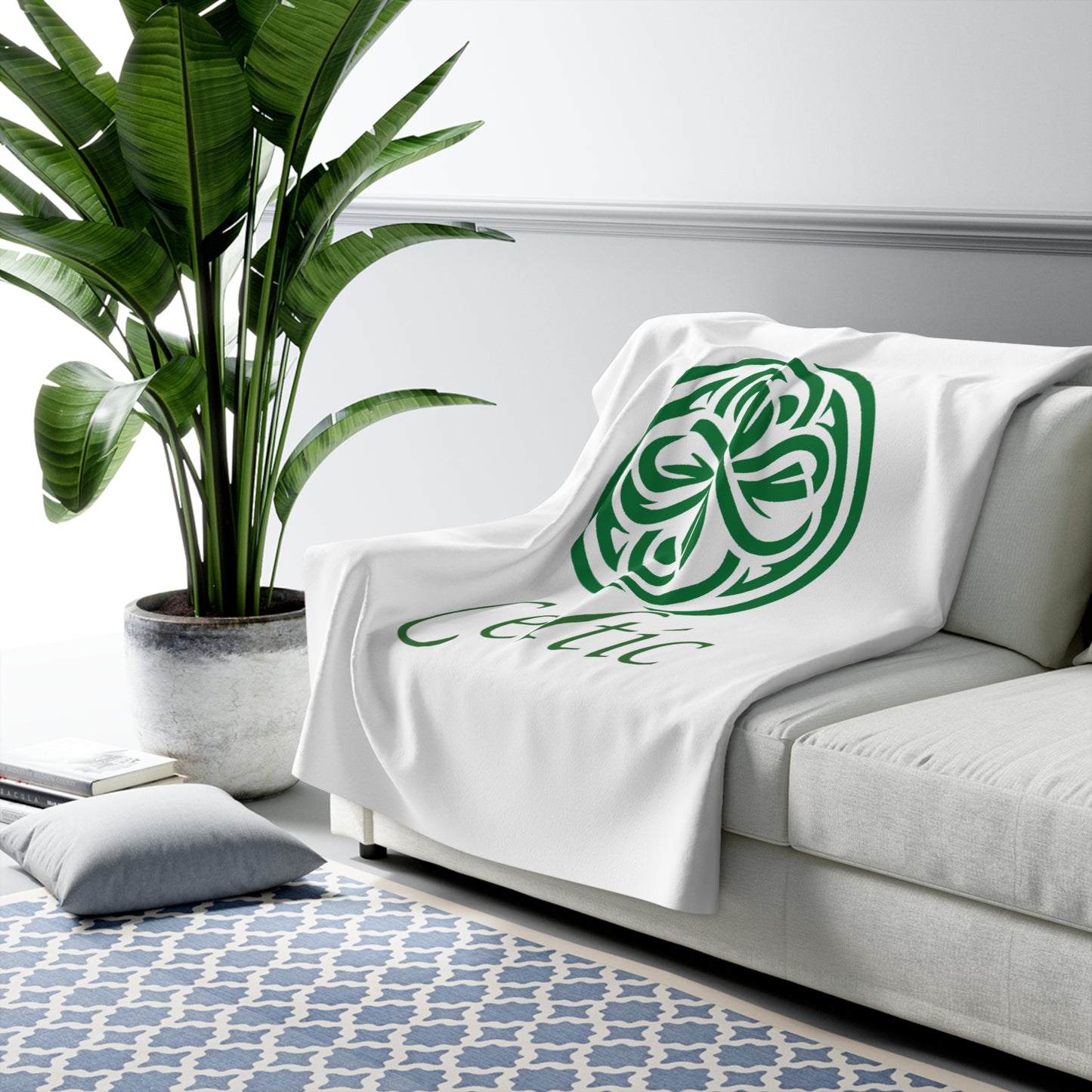 Celtic FC Crest Sherpa Fleece Blanket