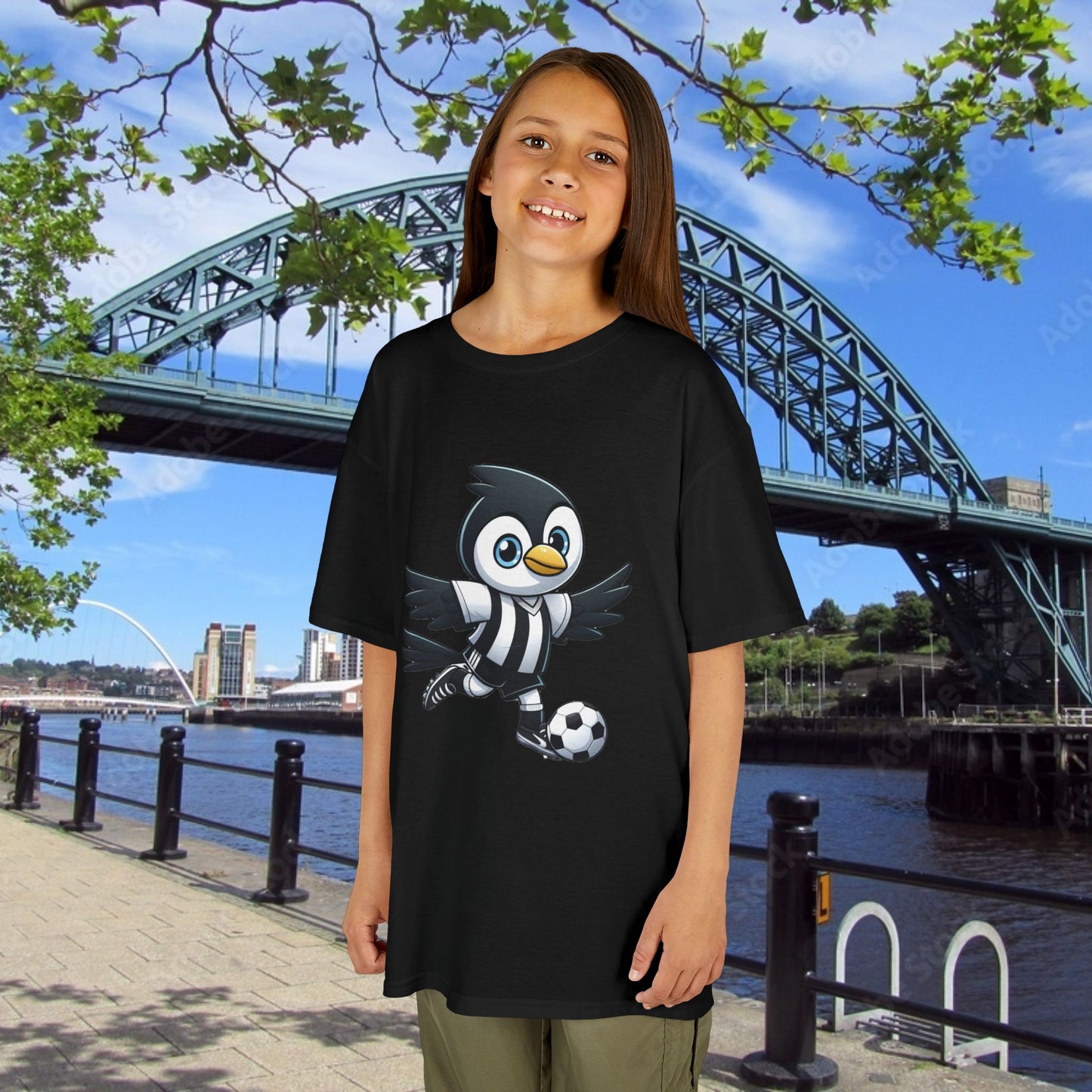 Newcastle United Mini Mag Flying Kids Tee