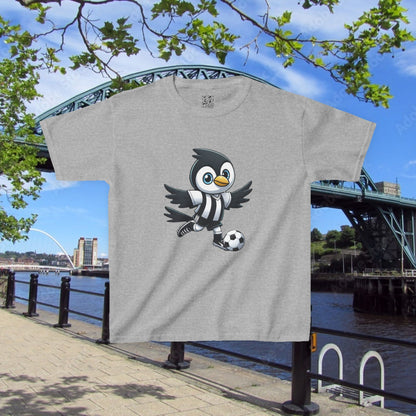 Newcastle United Mini Mag Flying Kids Tee