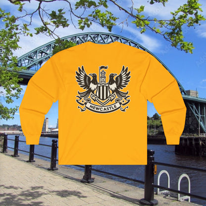 Newcastle United B&W Crest Howay Long Sleeve Tee