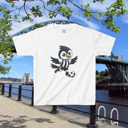 Newcastle United Mini Mag Flying Kids Tee