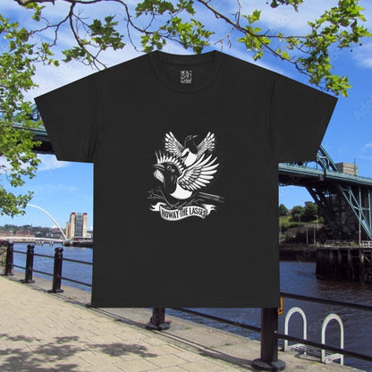 Newcastle United Howay The Lasses B&W (Twin Mags) Tee